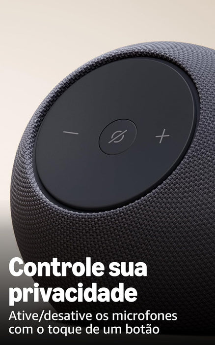 O Echo Dot Max é um altifalante inteligente projetado para oferecer áudio poderoso e envolvente, adaptando-se automaticamente ao ambiente para uma experiência sonora otimizada.