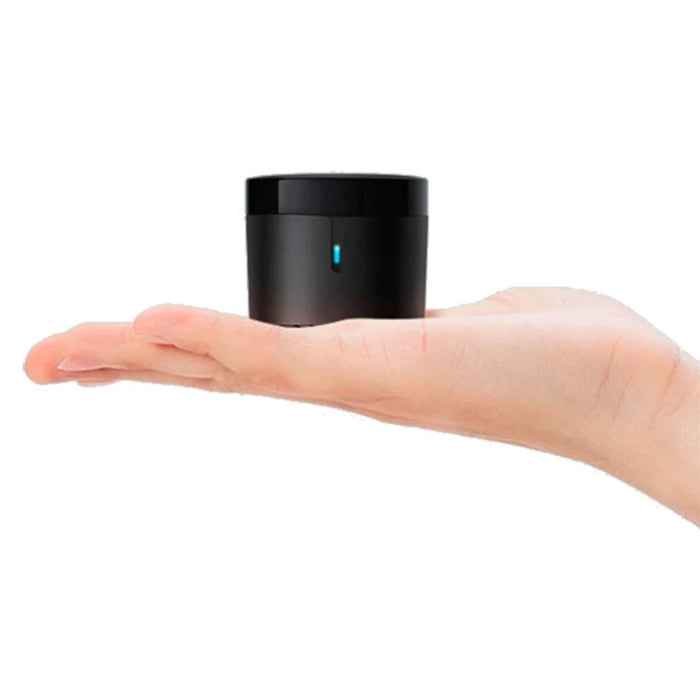 Comando Universal Infravermelhos Broadlink RM4 Mini. Transforma o teu smartphone num comando universal infravermelhos. Compatível com o Google Assistant, Amazon Alexa e sistema IFTTT.